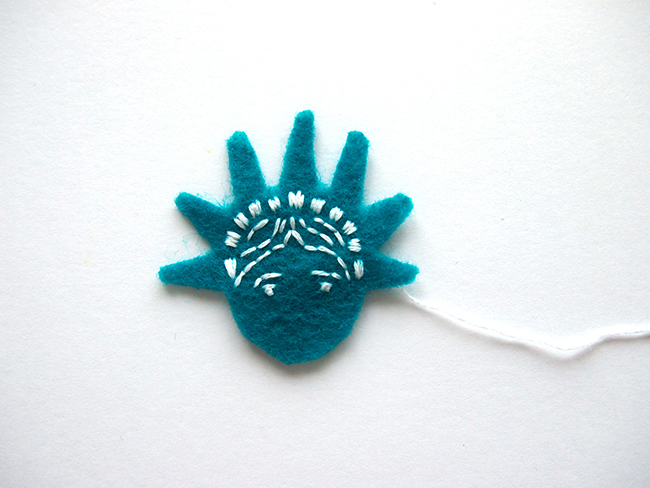 tutoriel-broche-statue-de-la-liberte-feutrine-04