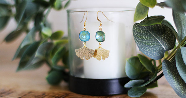 Pendientes de cristal puro con Dije de hoja de Ginko Pendientes de cristal puro con Dije de hoja de Ginko