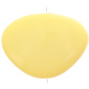 Cuenta de resina opaca irregular plana 20x27 mm - Amarillo pálido x1