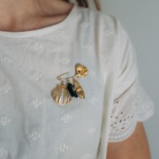 Colgante con forma de pez de 28 x 13 mm con un corazón de circonita y una piedra preciosa - Cuarzo rosa x1
