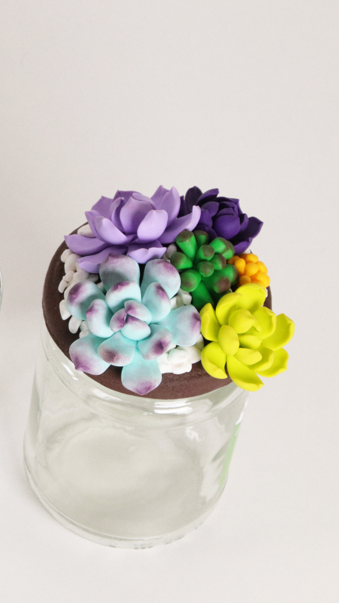 Esquema 3 ideas de bricolaje para reciclar tus tarros con arcilla polimérica Esquema 3 ideas de bricolaje para reciclar tus tarros con arcilla polimérica