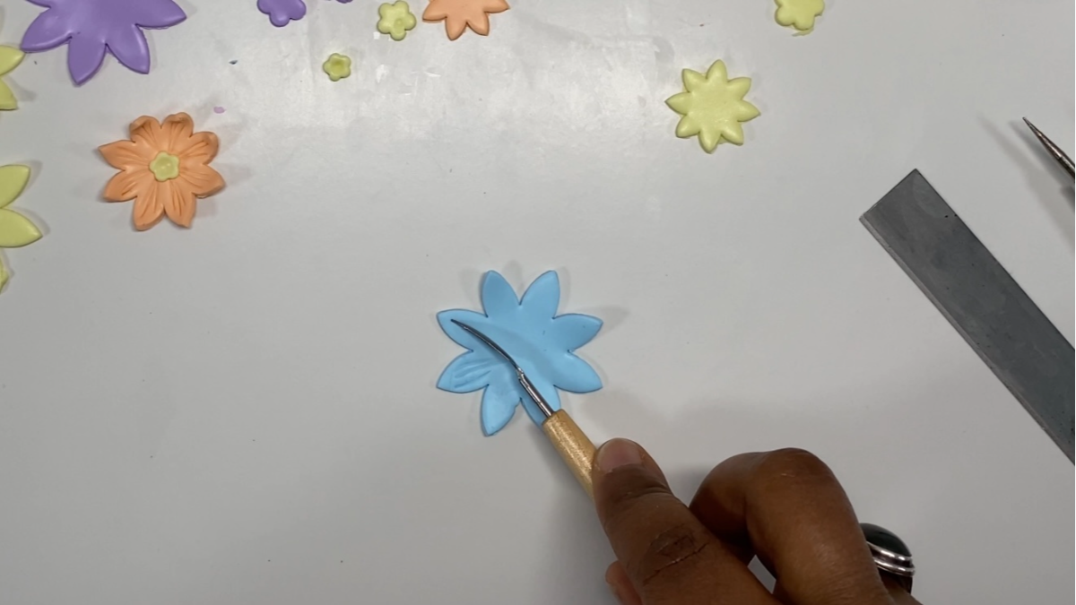 3 ideas de bricolaje para reciclar tus tarros con arcilla polimérica : Paso 52 3 ideas de bricolaje para reciclar tus tarros con arcilla polimérica : Paso 52