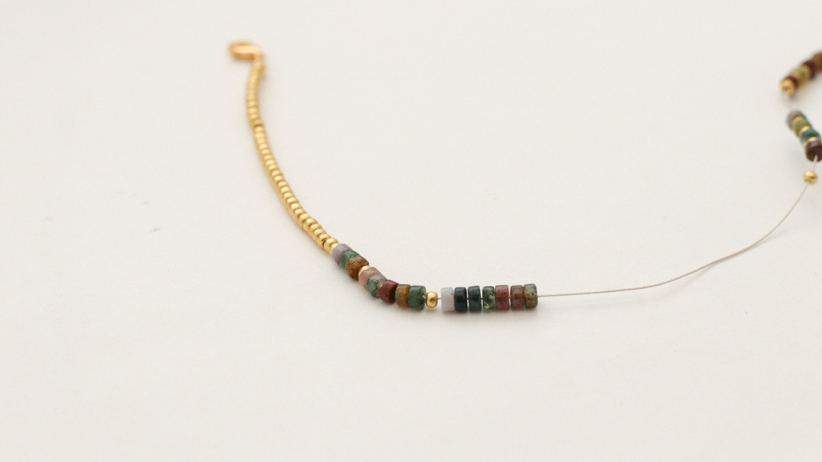 Collar de moda con gemas de ágata tintada, cuentas de Miyuki y aventurina facetada briolette : Paso 3 Collar de moda con gemas de ágata tintada, cuentas de Miyuki y aventurina facetada briolette : Paso 3