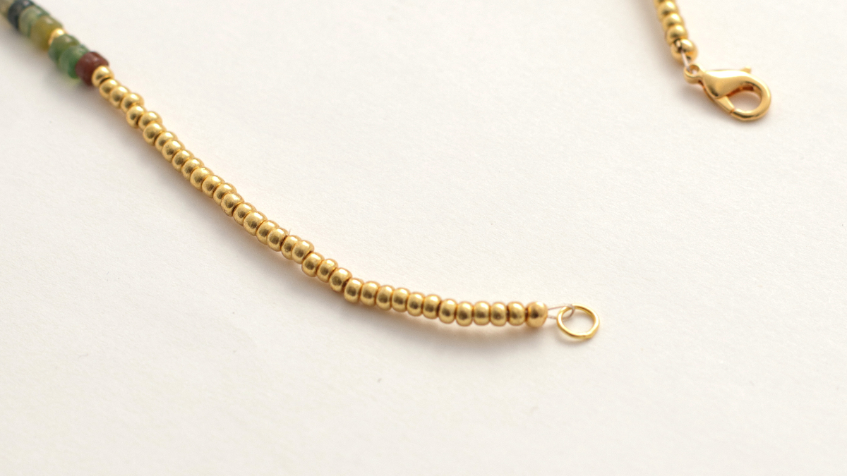 Collar de moda con gemas de ágata tintada, cuentas de Miyuki y aventurina facetada briolette : Paso 5 Collar de moda con gemas de ágata tintada, cuentas de Miyuki y aventurina facetada briolette : Paso 5