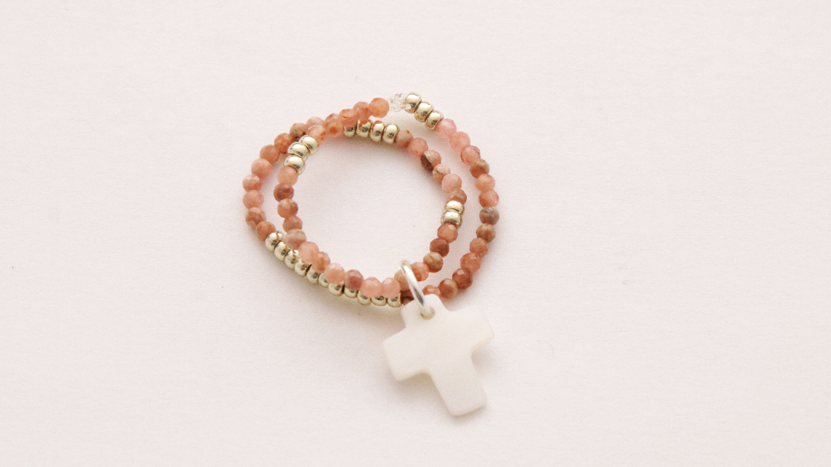 DIY Anillo de Labradorita y Miyuki con gemas de escarabajo : Paso 3 DIY Anillo de Labradorita y Miyuki con gemas de escarabajo : Paso 3