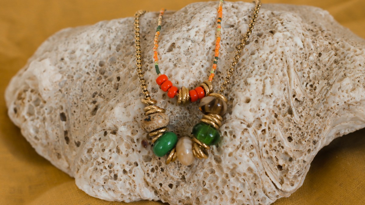 Collar gargantilla con cuentas Delicas de Miyuki y cuentas de cristal de agujero grande y piedras preciosas de imitación Collar gargantilla con cuentas Delicas de Miyuki y cuentas de cristal de agujero grande y piedras preciosas de imitación