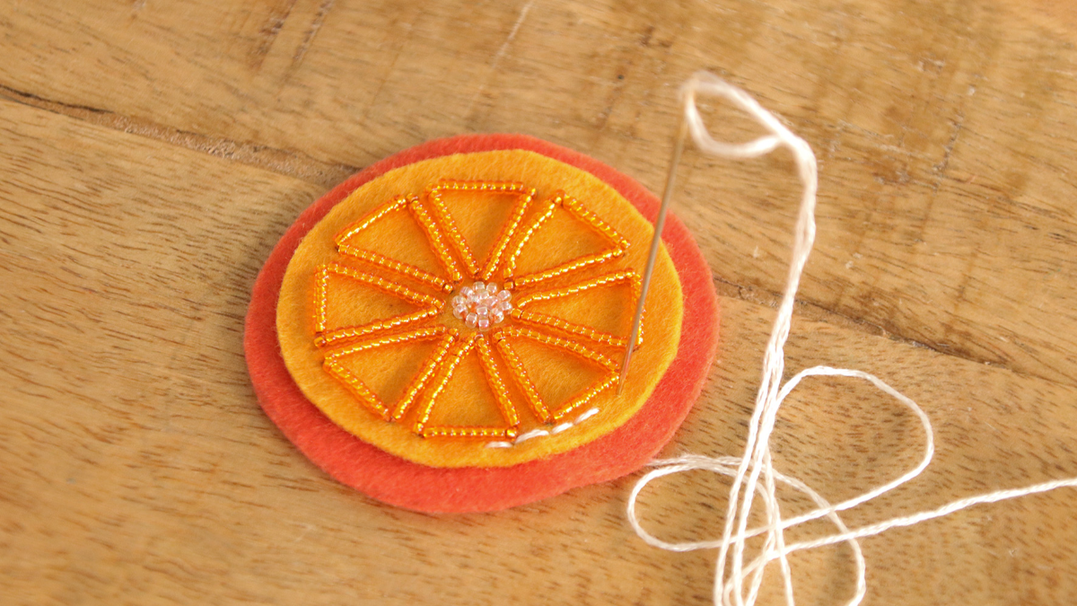 Patrón de fieltro para la decoración del árbol de Navidad Aromas de Navidad : Paso 4 Patrón de fieltro para la decoración del árbol de Navidad Aromas de Navidad : Paso 4