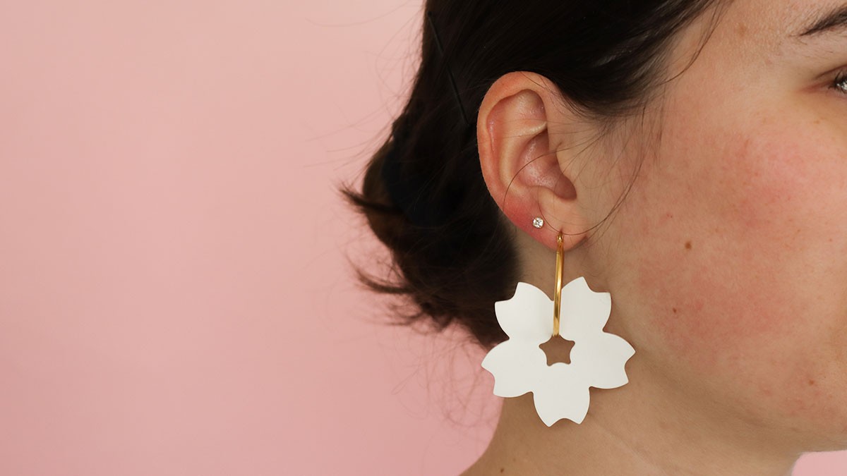 Esquema Criollas y caja de flores en polvo Raysin Esquema Criollas y caja de flores en polvo Raysin