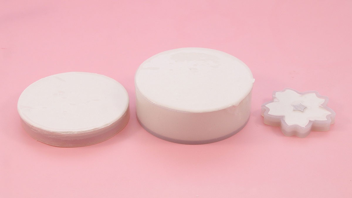 Criollas y caja de flores en polvo Raysin : Paso 2 Criollas y caja de flores en polvo Raysin : Paso 2