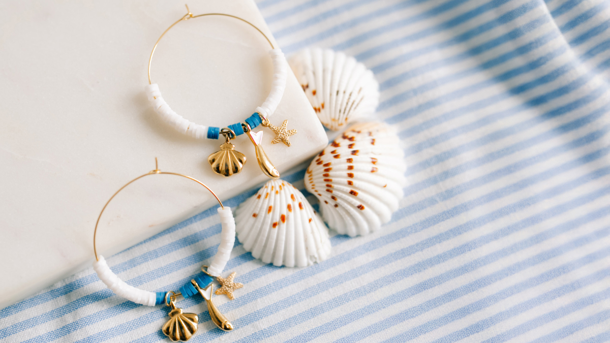 Pendientes de aro y dijes de perlas de verano Heishi Pendientes de aro y dijes de perlas de verano Heishi