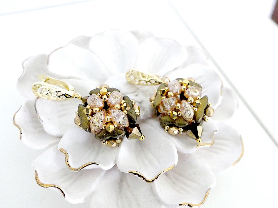 Pendientes de perlas Hoshi de Puca ®. Pendientes de perlas Hoshi de Puca ®.