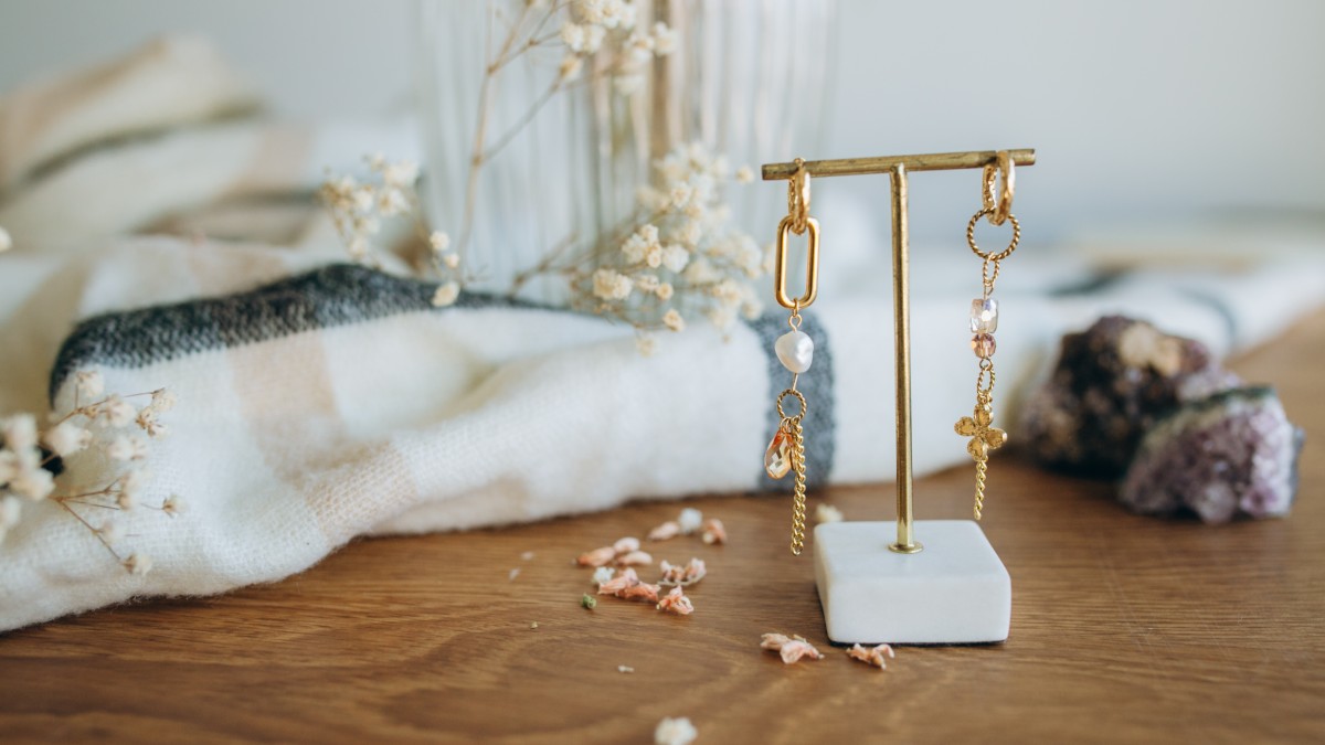 Pendientes colgantes asimétricos Lucky Pendientes colgantes asimétricos Lucky