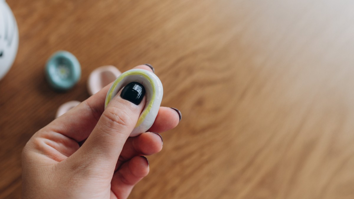 DIY Worry Stone - Piedra calmante de arcilla autoendurecible DIY Worry Stone - Piedra calmante de arcilla autoendurecible