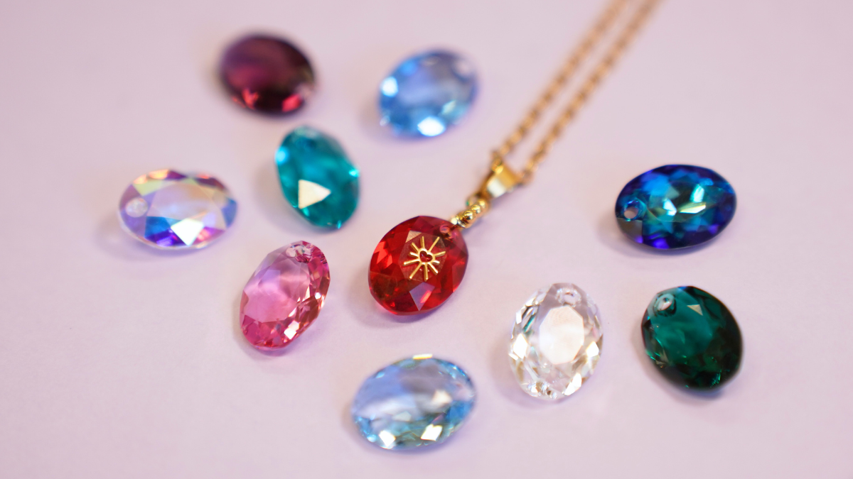 Collier pendentif Swarovski et chaîne en acier inox Collier pendentif Swarovski et chaîne en acier inox