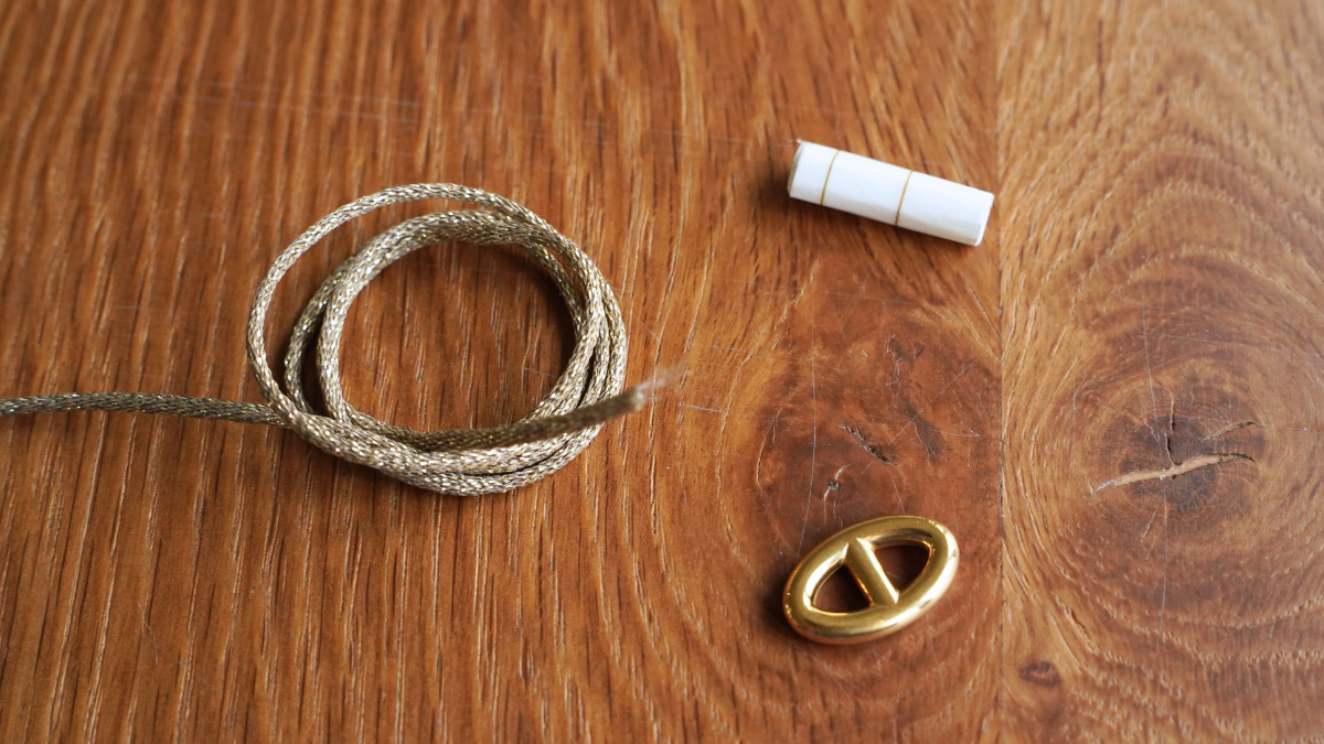 Dúo de pulseras de cordón y malla azul marino : Paso 2 Dúo de pulseras de cordón y malla azul marino : Paso 2