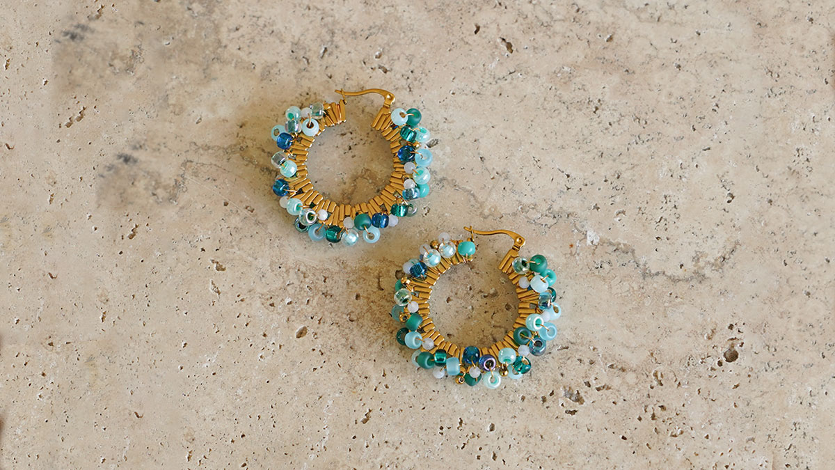 Criollas en cuentas de semillas y piedras naturales Criollas en cuentas de semillas y piedras naturales