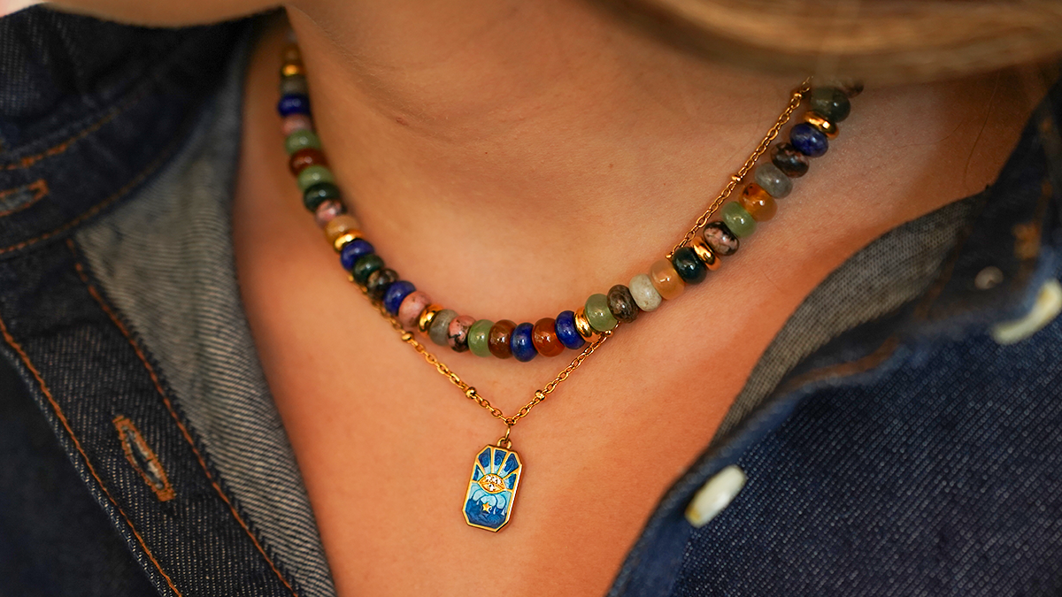 Collar con doble cadena de acero inoxidable dorado y perlas preciosas con colgante Collar con doble cadena de acero inoxidable dorado y perlas preciosas con colgante