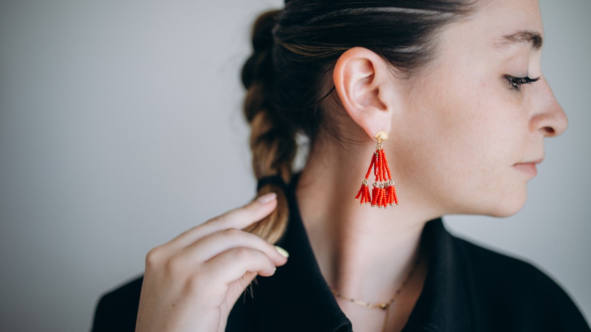 Pendientes con flecos de inspiración española Pendientes con flecos de inspiración española