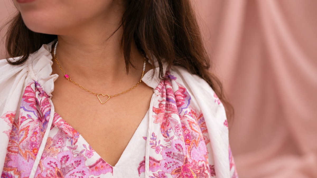 Collar de Gold Filled con cadena, perlas y un anillo en forma de corazón Collar de Gold Filled con cadena, perlas y un anillo en forma de corazón