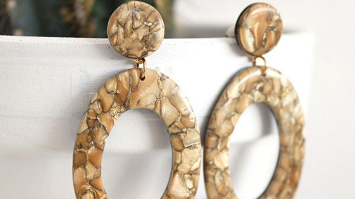 Pendientes Cernit efecto mármol champán metalizado Pendientes Cernit efecto mármol champán metalizado